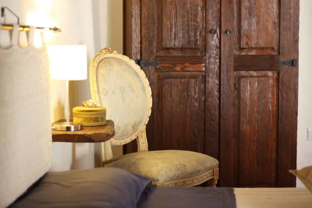 Il Lupo Rosso Bed & Breakfast Santu Lussurgiu Cameră foto