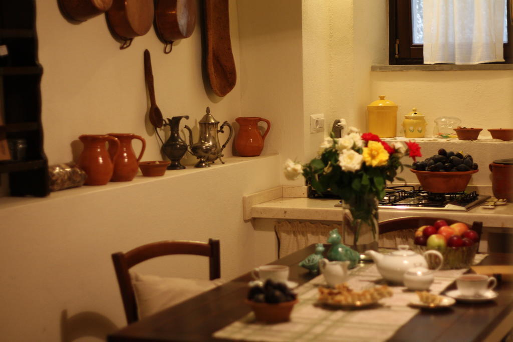 Il Lupo Rosso Bed & Breakfast Santu Lussurgiu Exterior foto